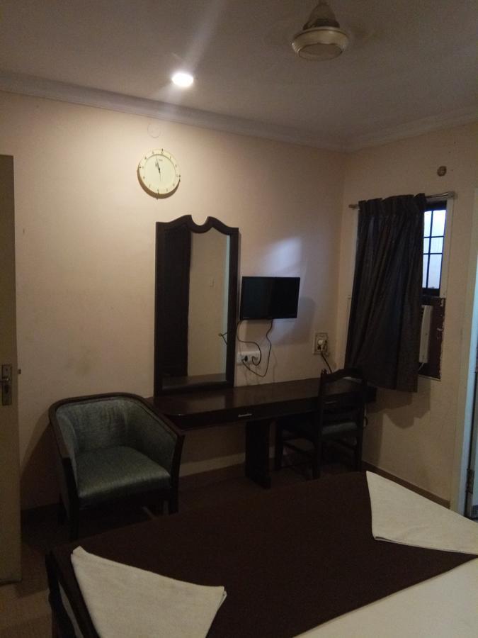 Grand Tower Chennai Hotel Buitenkant foto