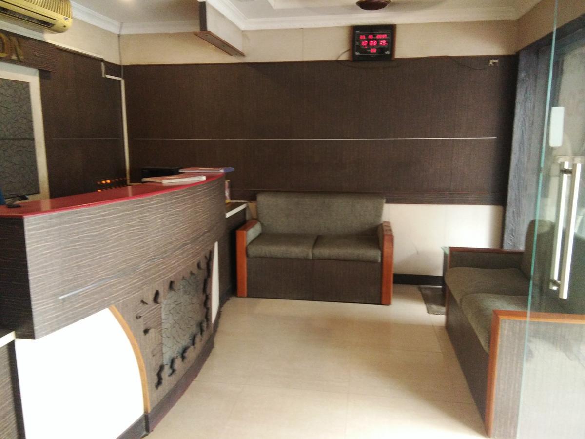 Grand Tower Chennai Hotel Buitenkant foto